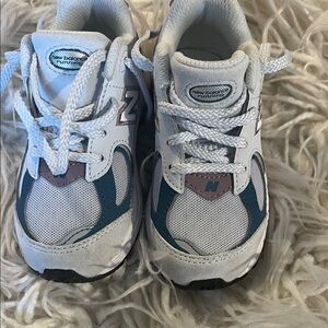 New Balance Kids' White and Teal Sneakers